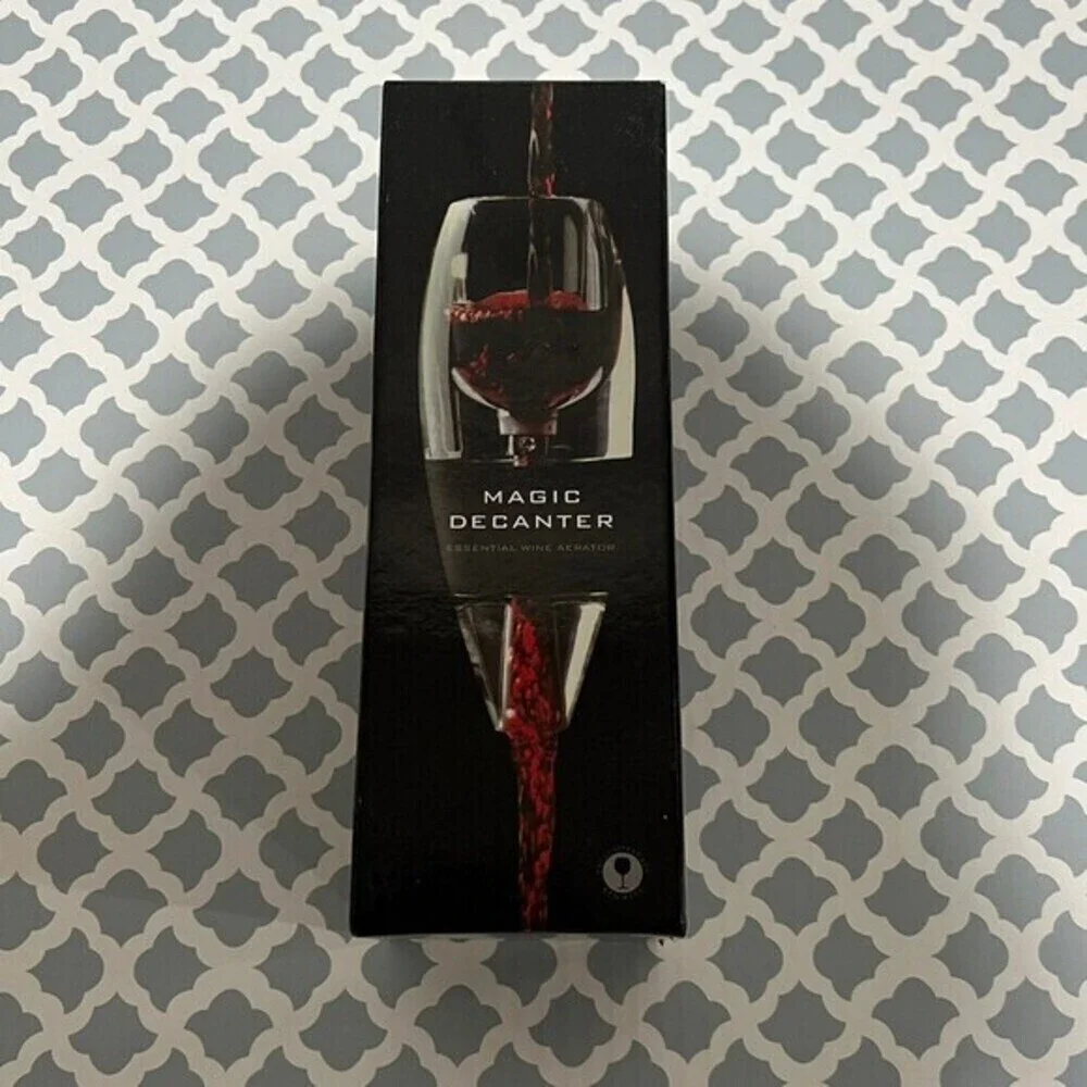 MAGIC Decanter Essential Wine Aerator.